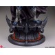 Estátua Skeletor de 63 cm com bastão e espada