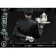 Estátua de Alfred Pennyworth com capa do Batman, DC Comics