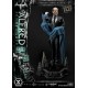 Estátua de Alfred Pennyworth com capa do Batman, DC Comics