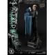 Estátua de Alfred Pennyworth com capa do Batman, DC Comics