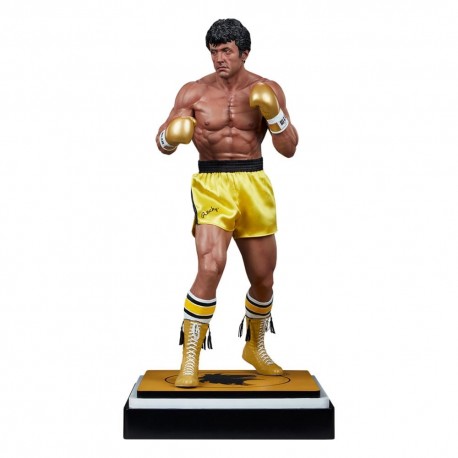 Statue de Rocky III à l'échelle 1/3 avec vêtements en tissu