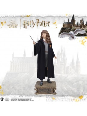 Estatua tamaño real de Hermione Granger de Harry Potter
