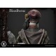Estátua Bloodborne The Doll com detalhes e função de iluminação.