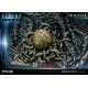 Estátua de Queen Alien em diorama de batalha da Prime 1 Studio
