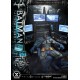 Statue Batman Tactical Throne avec base Batcave et éclairage LED
