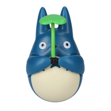 Figura Mid Totoro con hoja de 6 cm