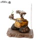 Figura de Wall-E de ABYstyle Studio con base rocosa