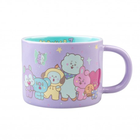 Taza morada BT21 The Journey con personajes animados.