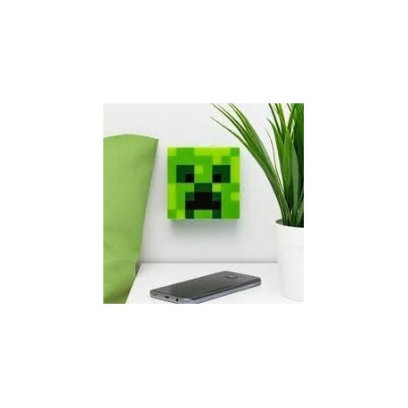Luz Nocturna Minecraft Creeper en mesa junto a planta