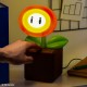 Lámpara de Flor de Fuego de Super Mario, luz encendida