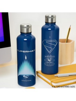 Botella metálica azul de Superman con logo blanco