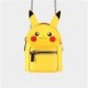 Micro bolso amarillo de Pikachu con orejas y detalles faciales.