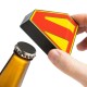 Décapsuleur magnétique Superman en rouge et jaune