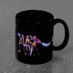 Taza negra de Las guerreras K-pop con diseño Huntrix