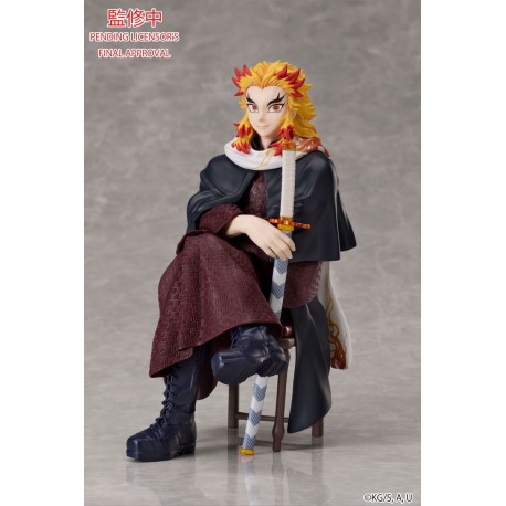 Estatua de Kyojuro Rengoku de Demon Slayer en PVC de 16 cm