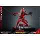 Figura Ladypool 1/6 de 30 cm con traje rojo y negro