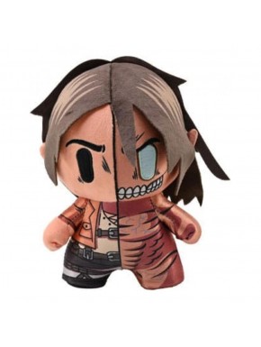 Pelúcia Eren Yeager Titan Edition em caixa de exibição