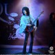 Estatua Brian May Rock Iconz en concierto con guitarra roja