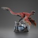 Estatua de dinosaurio Jurassic World Dominion en paisaje nevado