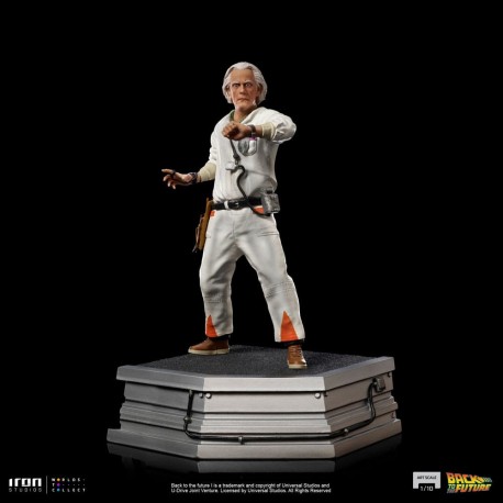 Estatua de Doc Brown de Regreso al Futuro en escala 1/10