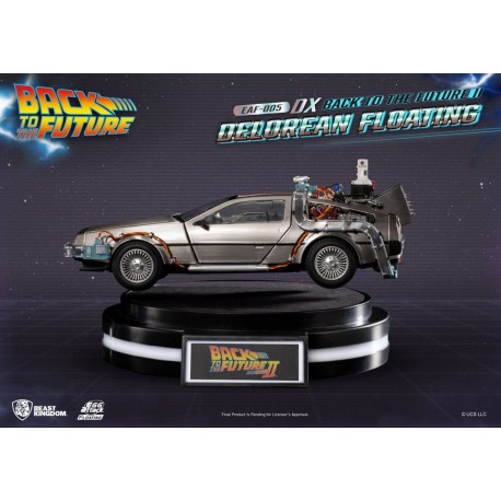 Estatua DeLorean levitante de Back to the Future.