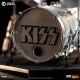 Estatua de Peter Criss de Kiss tocando la batería, edición limitada