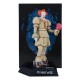Estátua de Pennywise de 16 cm com fundo de floresta
