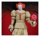 Estátua de Pennywise de 16 cm com fundo de floresta