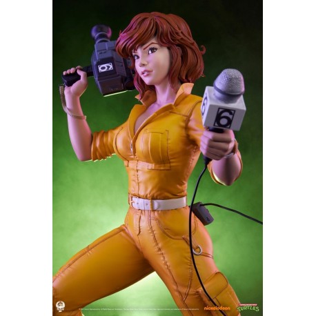 Estatua de April O'Neil de las Tortugas Ninja en poliresina de 46 cm