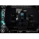 Estatua Batman Tactical Throne Deluxe con monitores LED