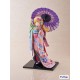 Estatua de Shinobu Oshino con kimono y paraguas