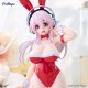 Estatua Super Sonico en traje rojo
