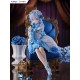 Estatua Rem Gothic Ver. de Re:ZERO en sillón azul