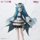 Estatua de Hatsune Miku en atuendo otoñal