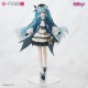 Estatua de Hatsune Miku en atuendo otoñal