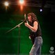 Estatua de Chuck Schuldiner Rock Iconz tocando guitarra