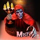 Estatua Misfits 3D Vinyl American Psycho Fiend con capa roja