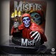 Estatua Misfits 3D Vinyl American Psycho Fiend con capa roja