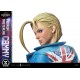 Estatua de Cammy de Street Fighter, detalle de base con LED.