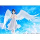 Estatua de Kaguya Shinomiya con alas y vestido blanco