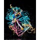 Estatua Hatsune Miku con guitarra, diseño colorido