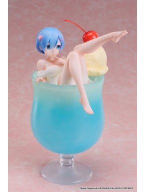 Estatua de Rem Cream Soda de Re:Zero en vaso de soda azul