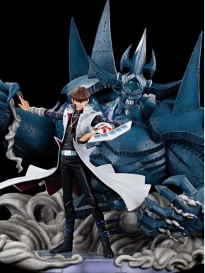 Estatua de Seto Kaiba y Obelisk the Tormentor de Yu-Gi-Oh!