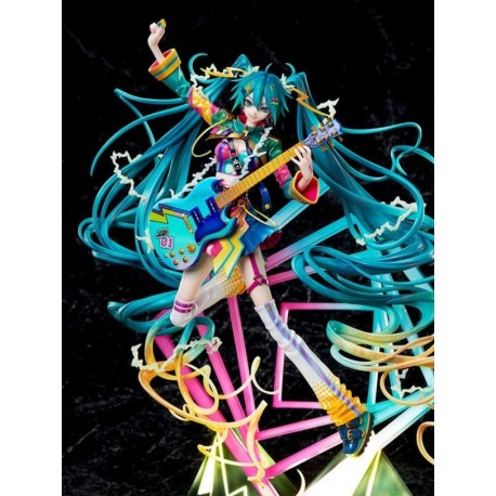 Estatua Hatsune Miku con guitarra, diseño colorido