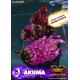 Figura Akuma de 30 cm en acción con efectos morados