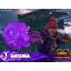 Figura Akuma de 30 cm en acción con efectos morados