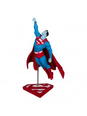 Estatua Superman Red and Blue de 26 cm