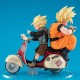 Diorama Dragonball Z Goku e Gohan em motocicleta