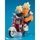 Diorama Dragonball Z Real McCoy Goku, Gohan e Motocicleta 16 cm