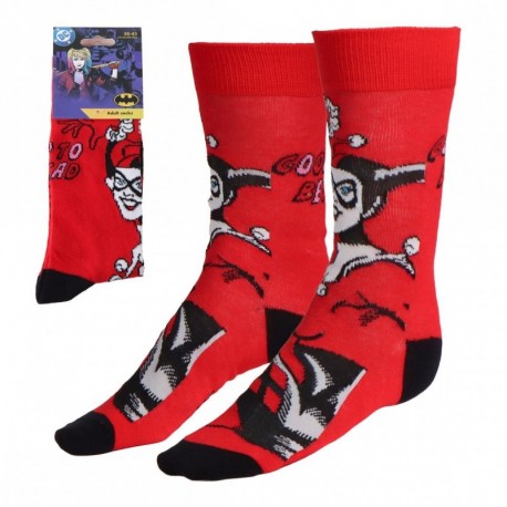 Calcetines rojos de Harley Quinn con diseño de DC Comics